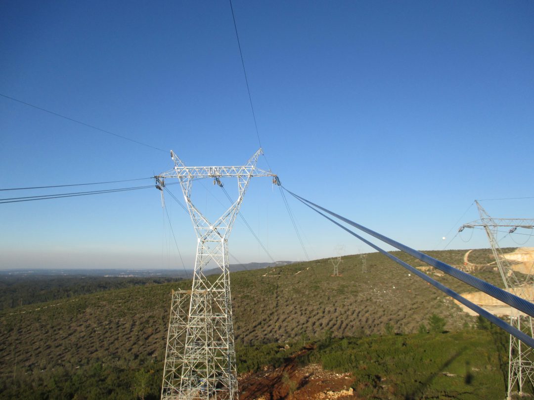 Empreitada de Remodelação por Uprating da Linha Batalha – Paraimo a 400kV